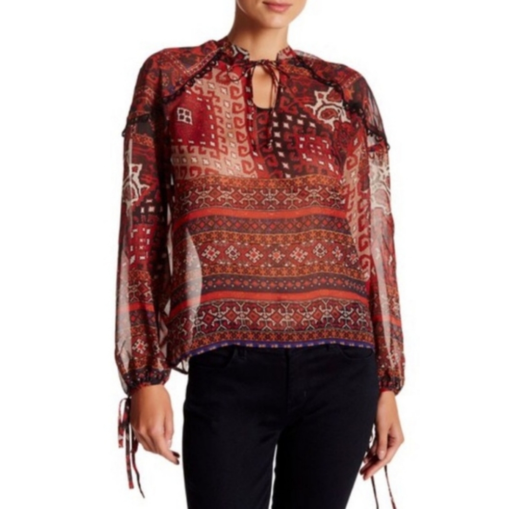 Romeo & Juliet Couture Top